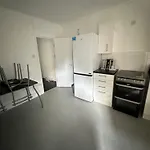 Affordable Comfort In Surrey Quays