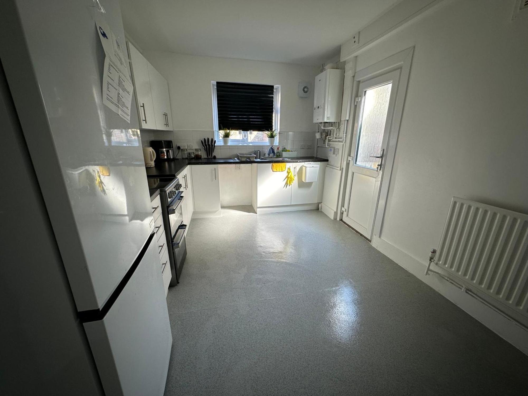 Affordable Comfort In Surrey Quays *